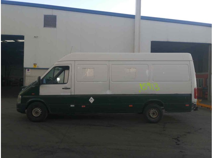 volkswagen lt closed box van / combi (mod. 1997) from the year 2006