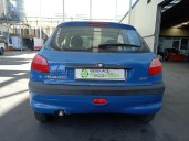 peugeot 206 berlina del año 2000