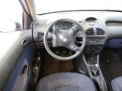 peugeot 206 berlina del año 2000