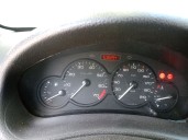 peugeot 206 berlina del año 2000