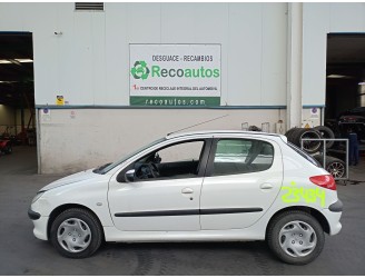 peugeot 206 berlina del año 2002