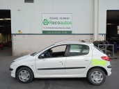 peugeot 206 berlina del año 2002