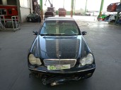 mercedes-benz clase c (w203) berlina del año 2001