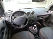 ford fiesta (cbk) del año 2003