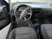 volkswagen polo berlina (6n1) del año 1999