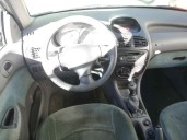 peugeot 206 berlina del año 2000