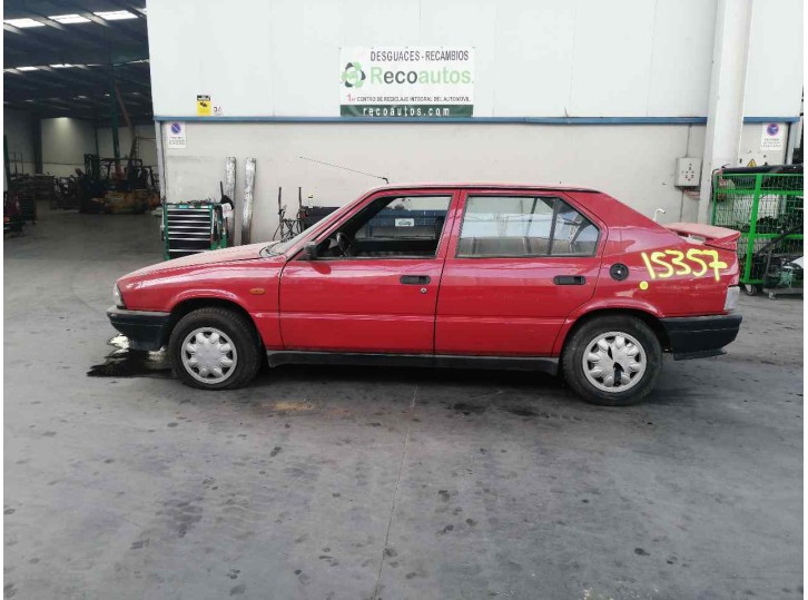 alfa romeo 33 berlina del año 1989