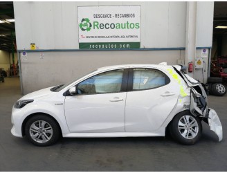 toyota yaris del año 2021
