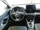 toyota yaris del año 2021