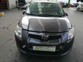 toyota auris del año 2008