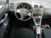 toyota auris del año 2008
