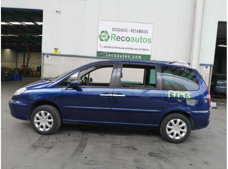 peugeot 807 del año 2006