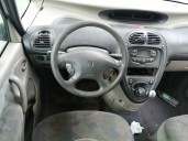 citroën xsara picasso from the year 2000