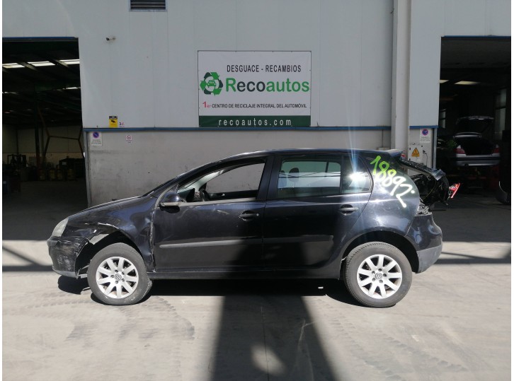 volkswagen golf v berlina (1k1) del año 2004