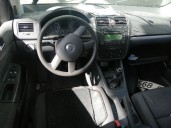 volkswagen golf v berlina (1k1) del año 2004
