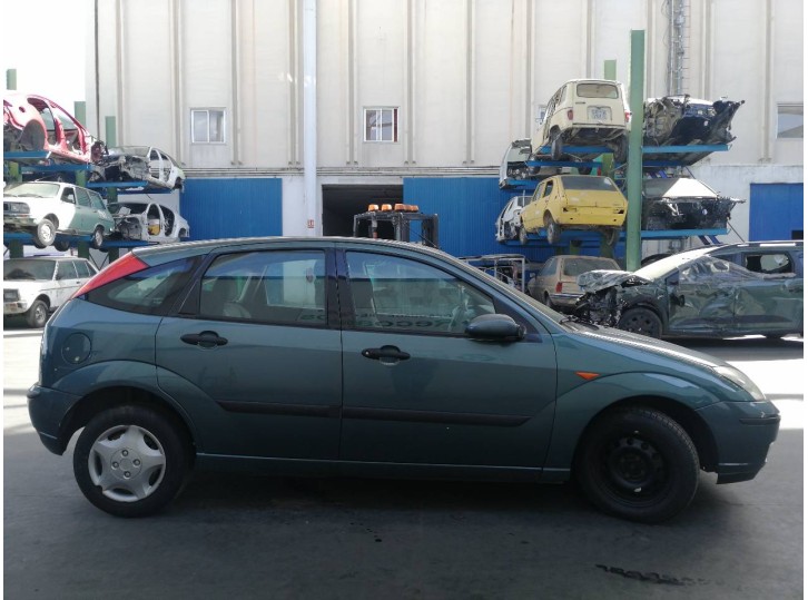 ford focus berlina (cak) del año 2003
