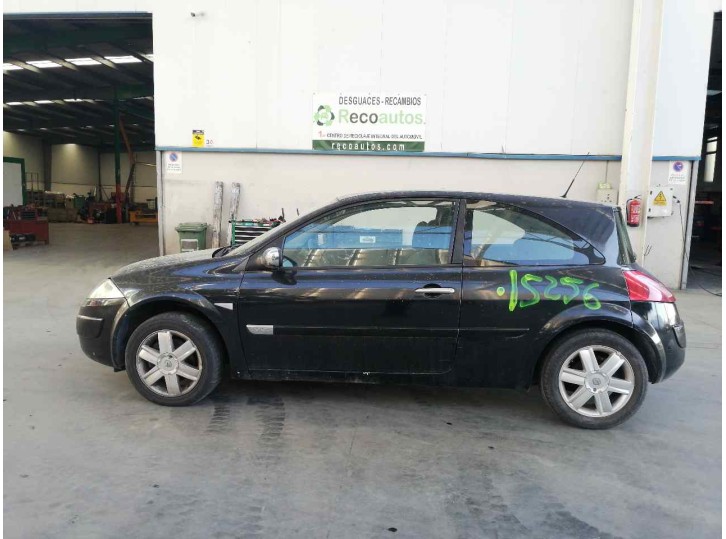 renault megane ii berlina 5p del año 2004