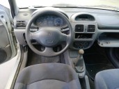 renault clio ii fase i (b/cbo) del año 2000