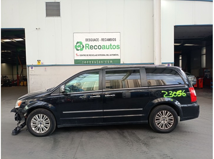 lancia voyager minivan (404_) from the year 2013