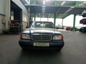 mercedes-benz clase c (w202) berlina del año 1993
