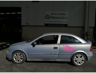 opel astra g berlina del año 2001