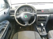 skoda octavia combi (1u5) del año 2004