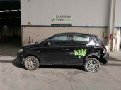 lancia ypsilon (402) del año 2013