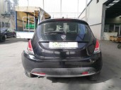 lancia ypsilon (402) del año 2013