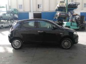 lancia ypsilon (402) del año 2013
