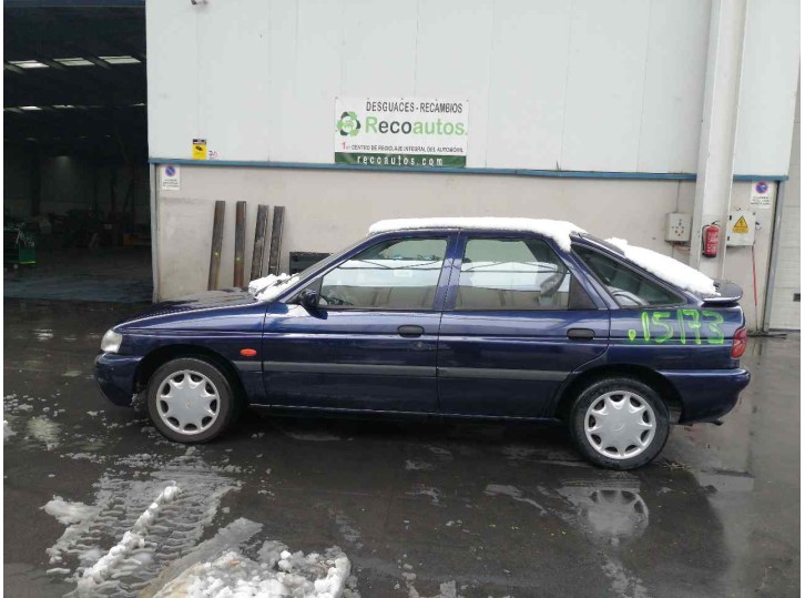 ford escort berlina/turnier del año 1999