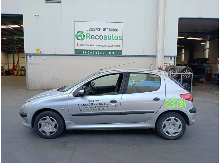 peugeot 206 berlina del año 1999