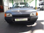 ford escort berlina del año 1989