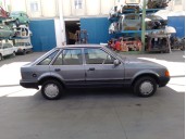 ford escort berlina del año 1989