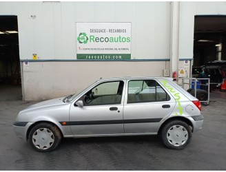 ford fiesta (dx) del año 2001