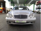 mercedes-benz clase c (w203) berlina del año 2003