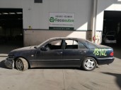 mercedes-benz clase e (w210) berlina del año 1999