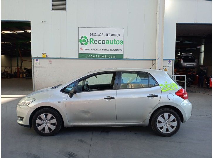 toyota auris del año 2007