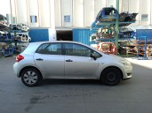 toyota auris del año 2007