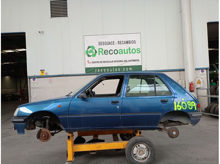peugeot 205 berlina del año 1997