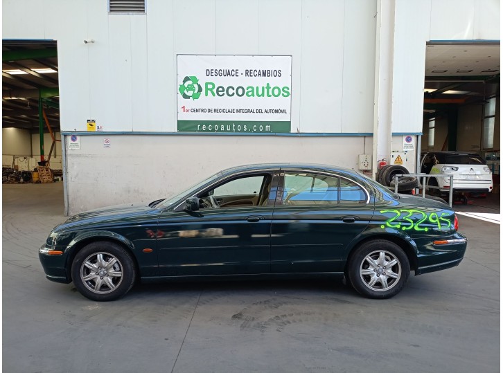 jaguar s-type del año 2000