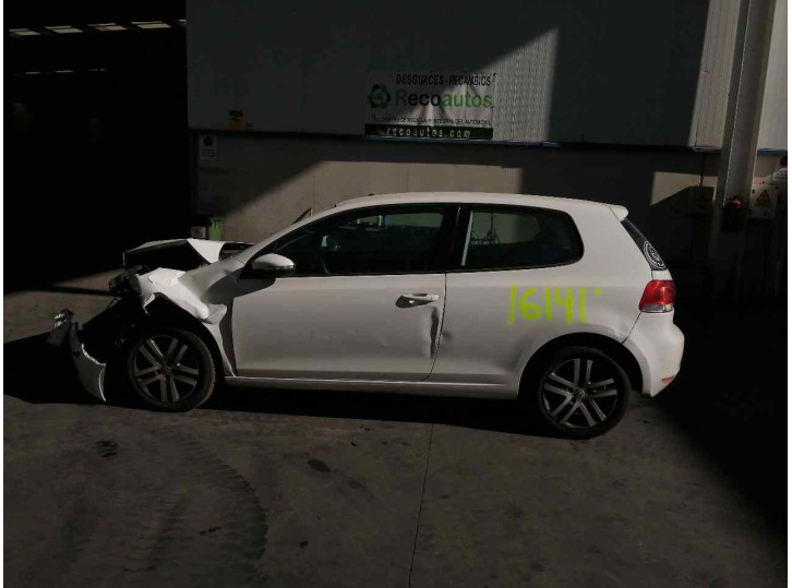 volkswagen golf vi (5k1) del año 2010