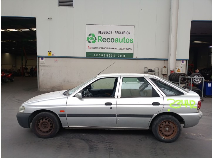ford escort berlina/turnier del año 1999