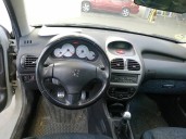 peugeot 206 berlina del año 2004
