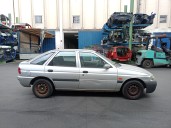 ford escort berlina/turnier del año 1999
