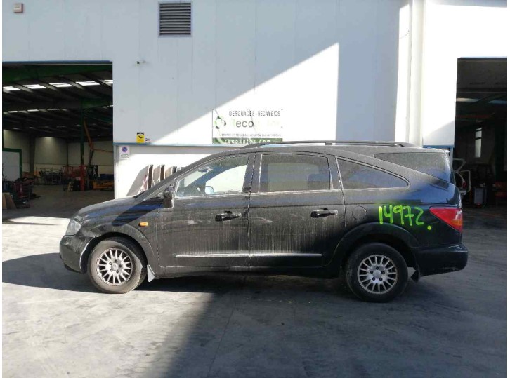 ssangyong rodius from the year 2009