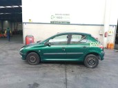 peugeot 206 berlina del año 2001