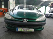 peugeot 206 berlina del año 2001