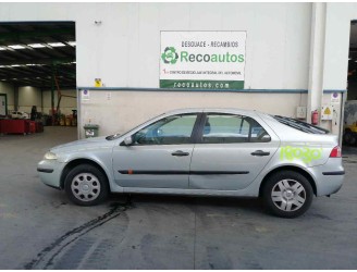 renault laguna ii (bg0) del año 2004