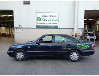 mercedes-benz clase e (w210) del año 1996