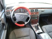 mercedes-benz clase e (w210) del año 1996